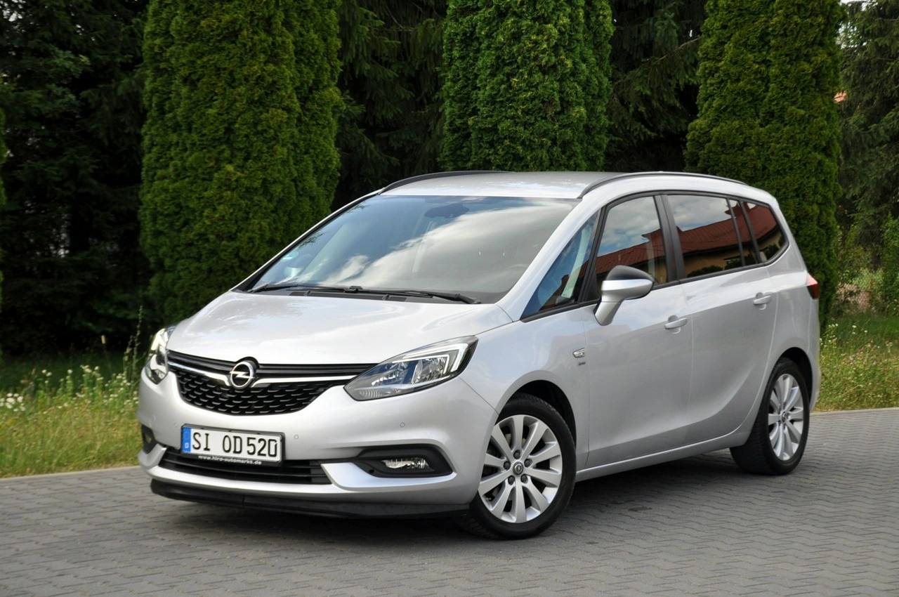 Opel Zafira - Zdjęcie 9
