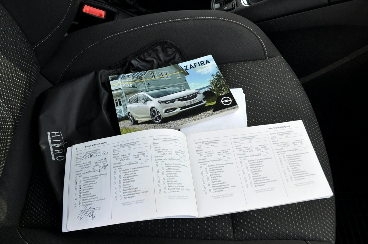 Opel Zafira - Zdjęcie 39