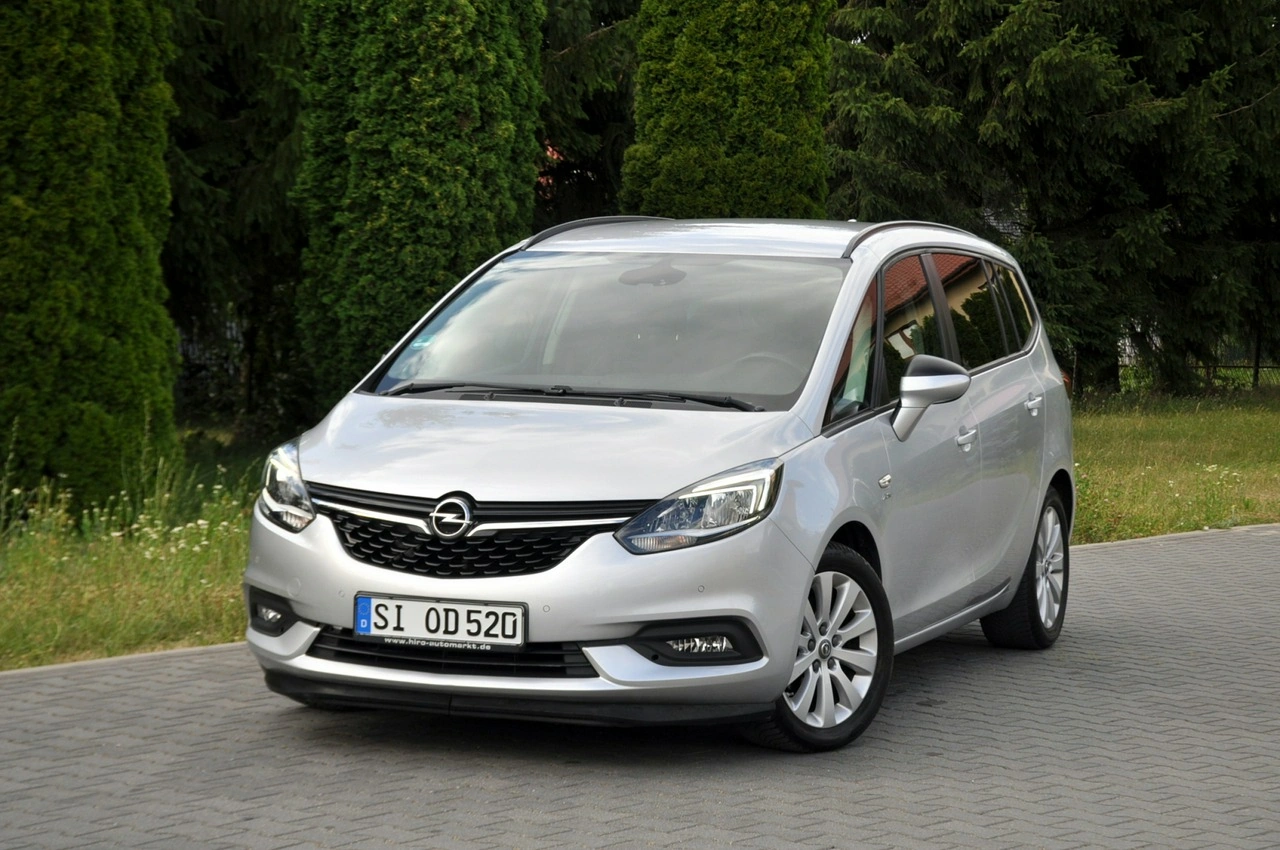 Opel Zafira - Zdjęcie 8