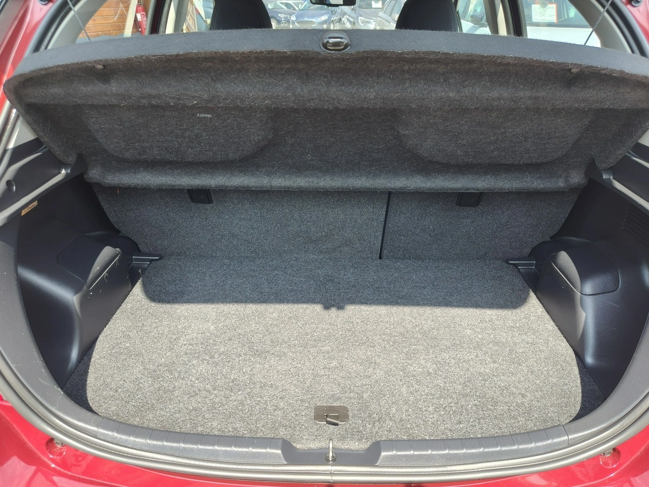 Toyota Yaris - Zdjęcie 30