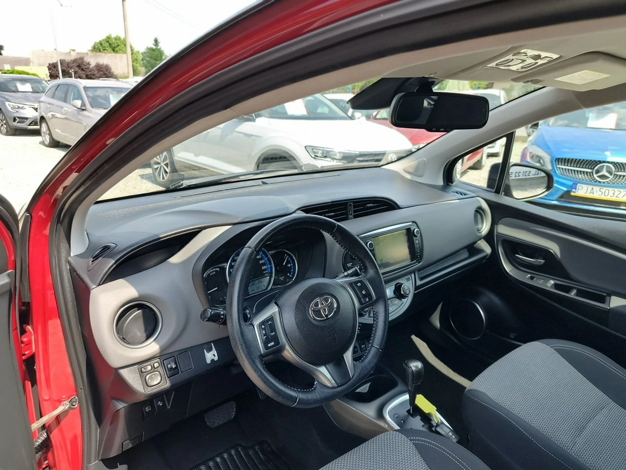 Toyota Yaris - Zdjęcie 14