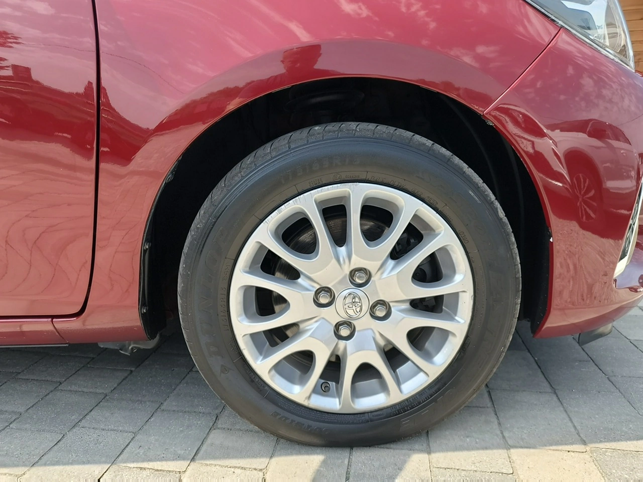 Toyota Yaris - Zdjęcie 33