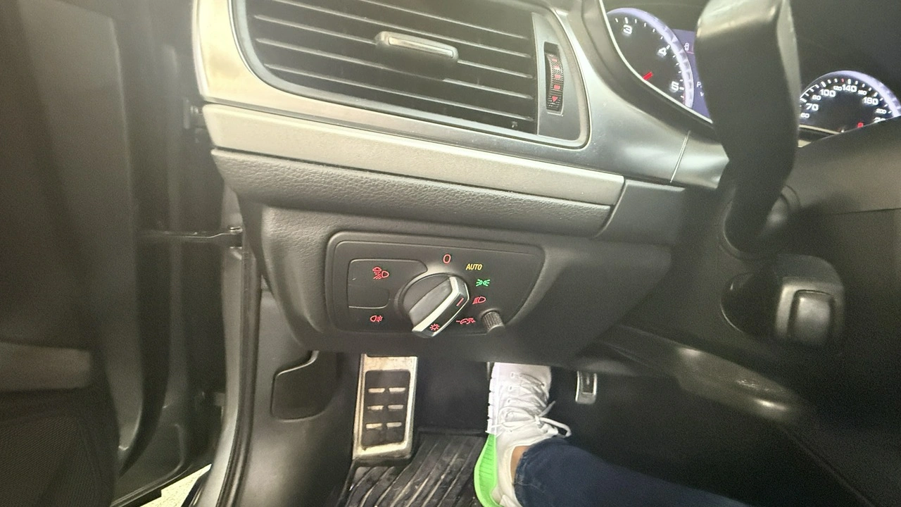 Audi A6 - Zdjęcie 11