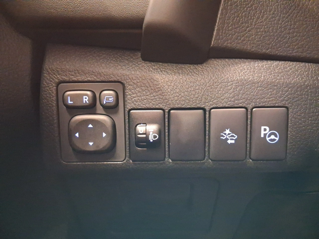 Toyota Auris - Zdjęcie 27