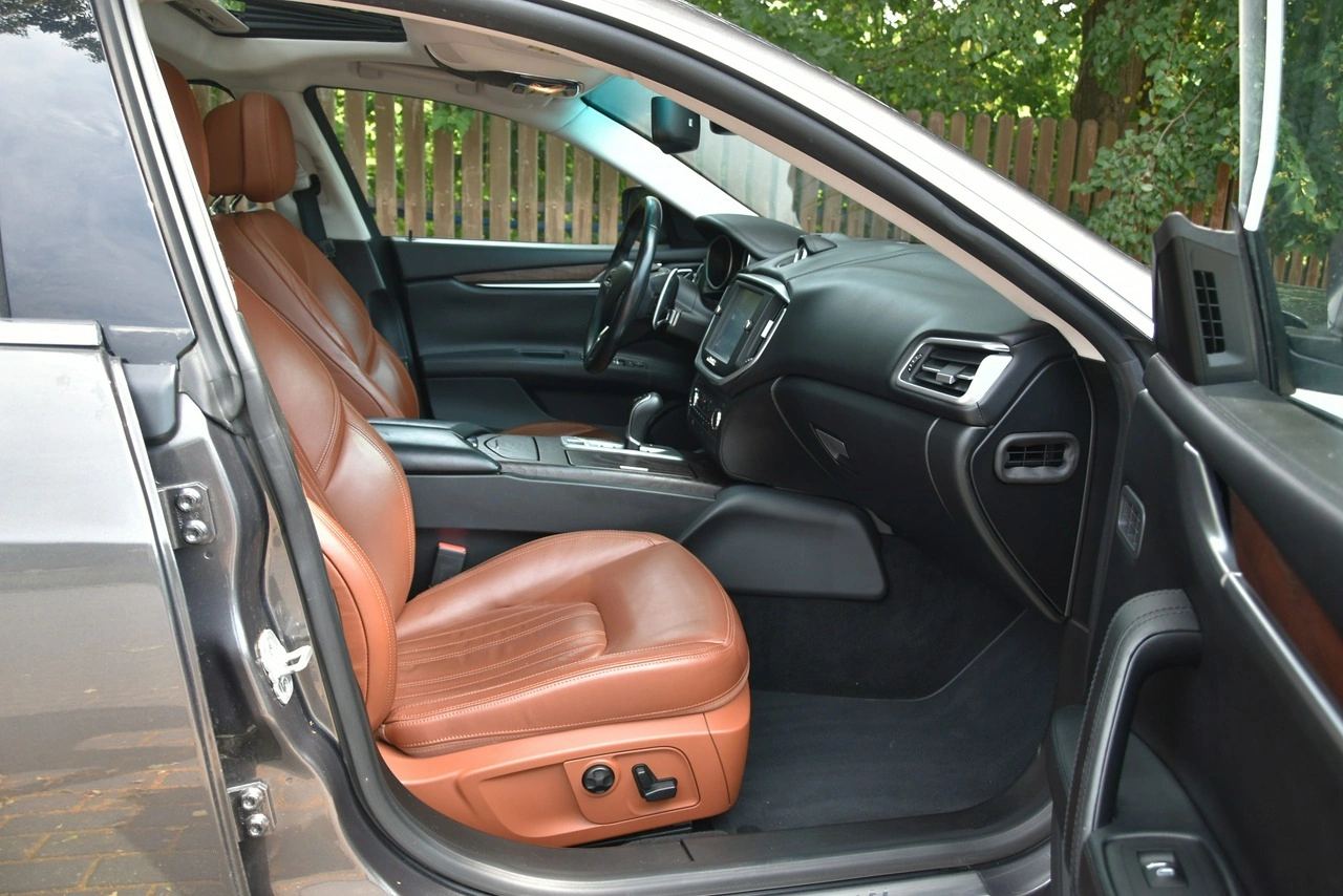 Maserati Ghibli - Zdjęcie 10