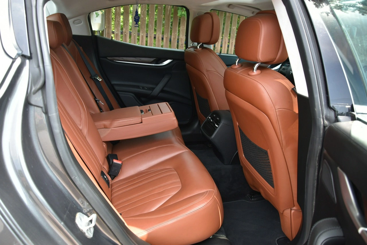 Maserati Ghibli - Zdjęcie 12