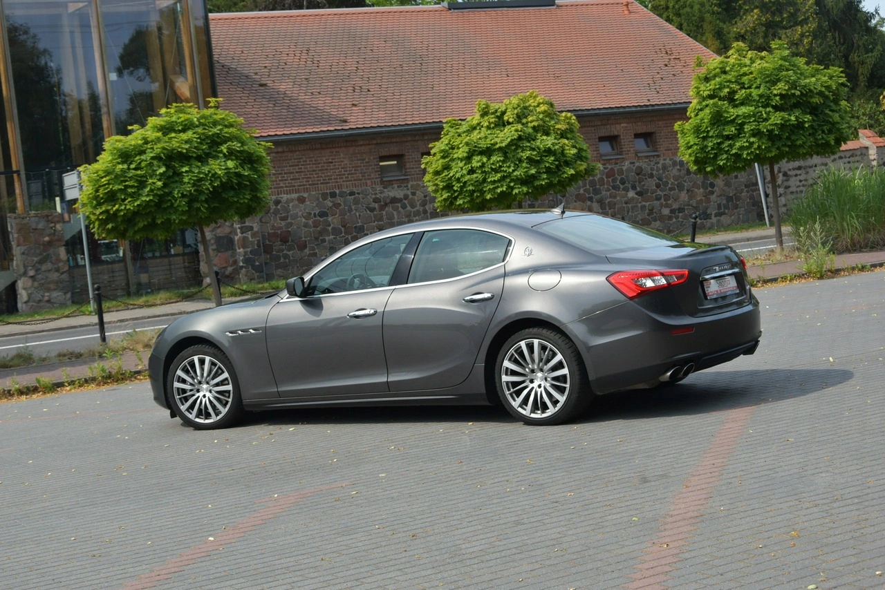 Maserati Ghibli - Zdjęcie 4