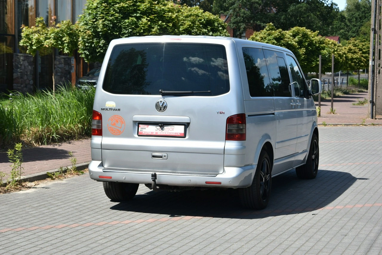 Volkswagen Multivan - Zdjęcie 19