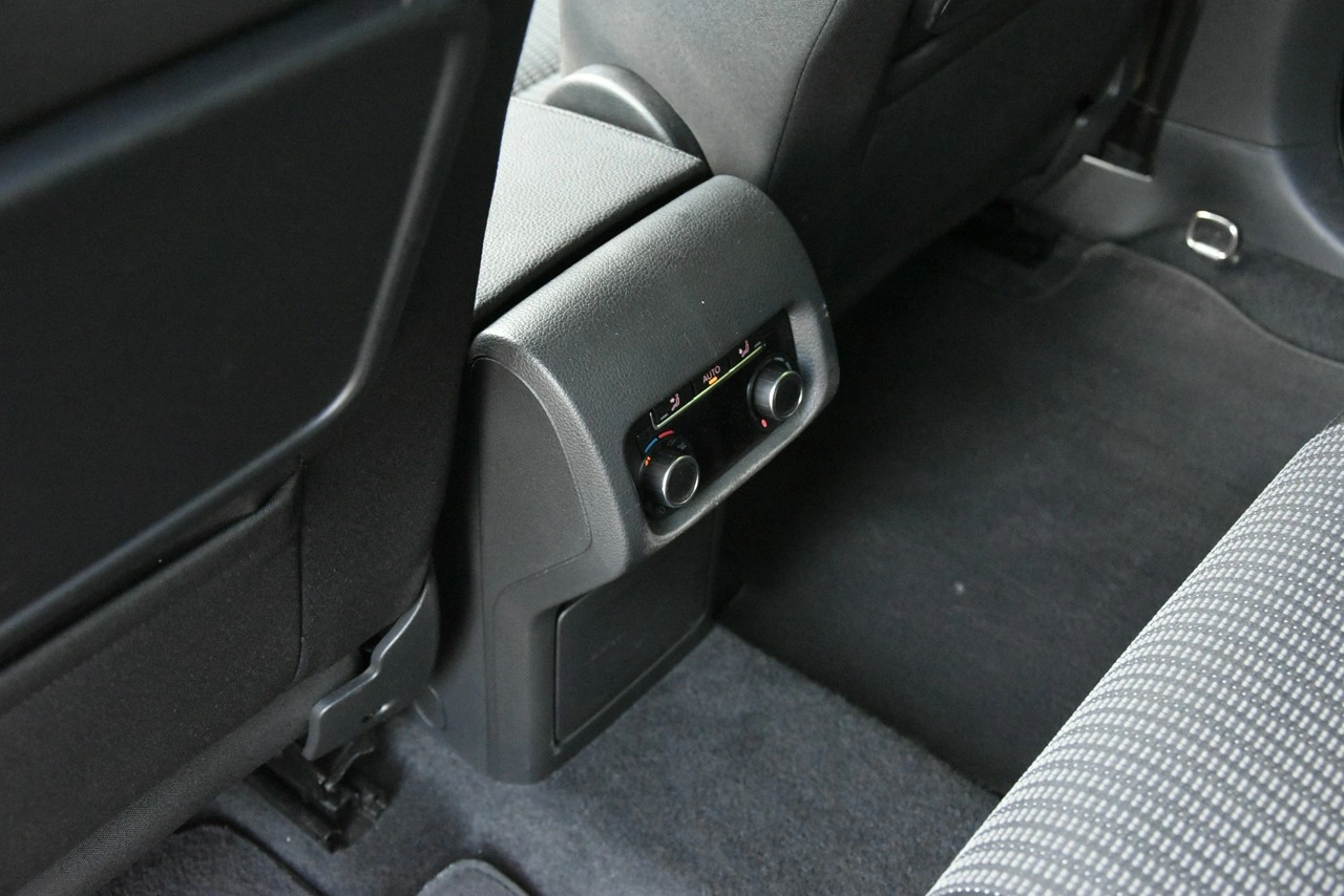Seat Alhambra - Zdjęcie 16