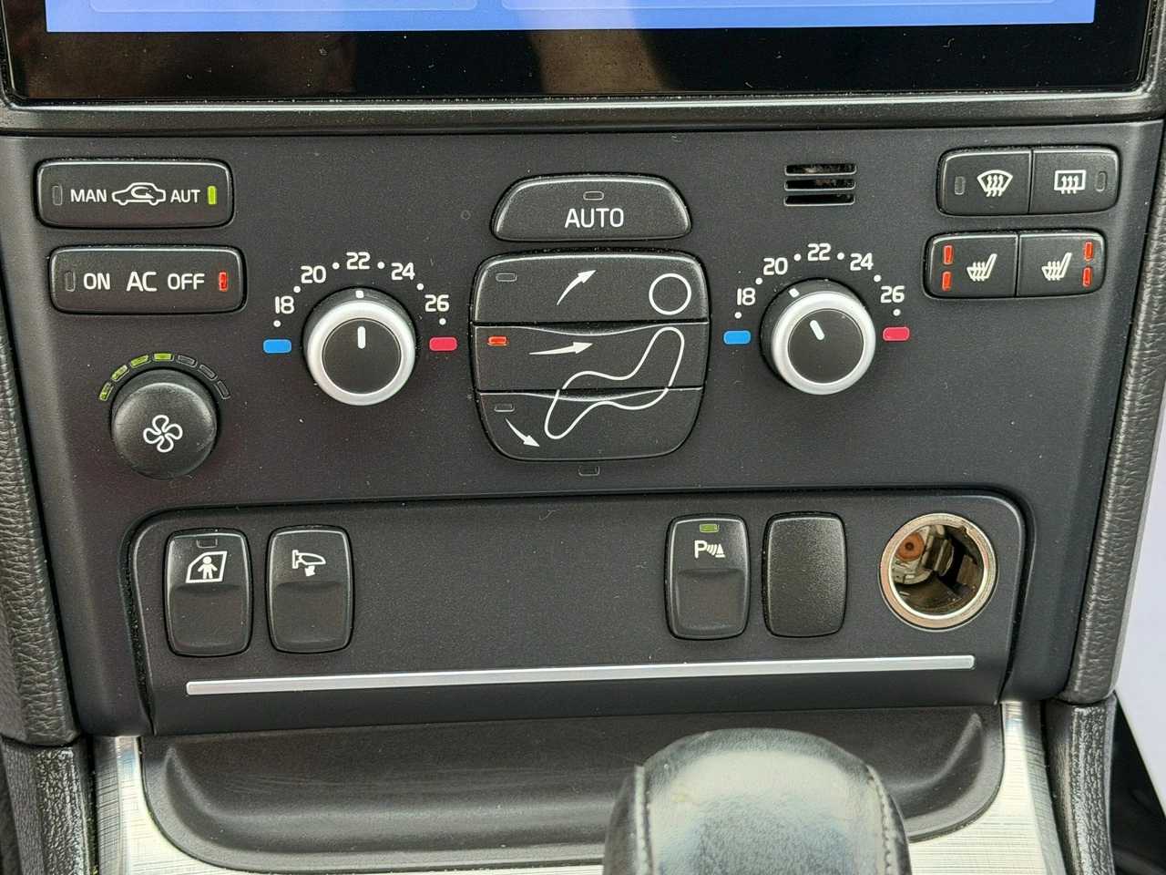 Volvo XC 90 - Zdjęcie 6