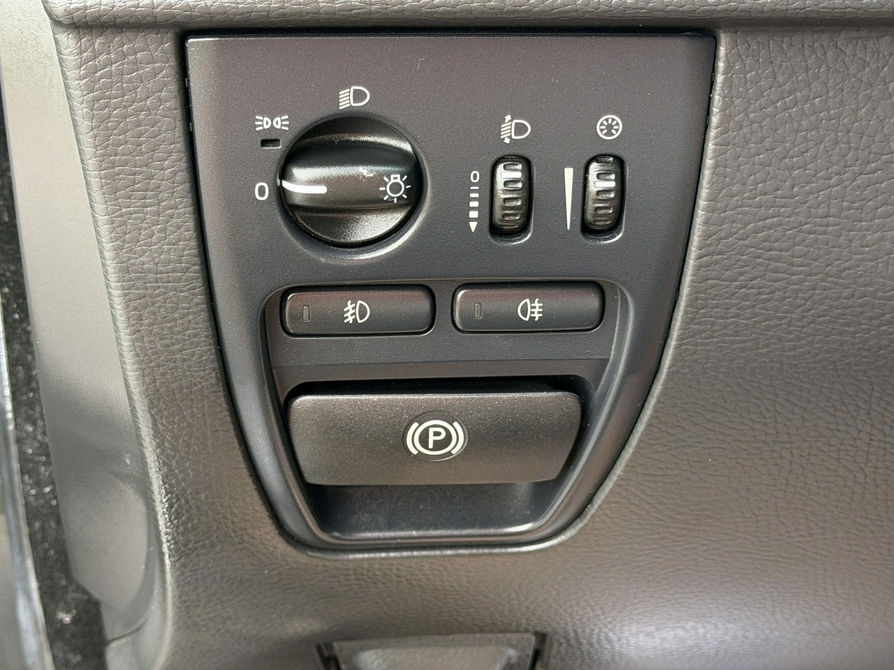 Volvo XC 90 - Zdjęcie 19