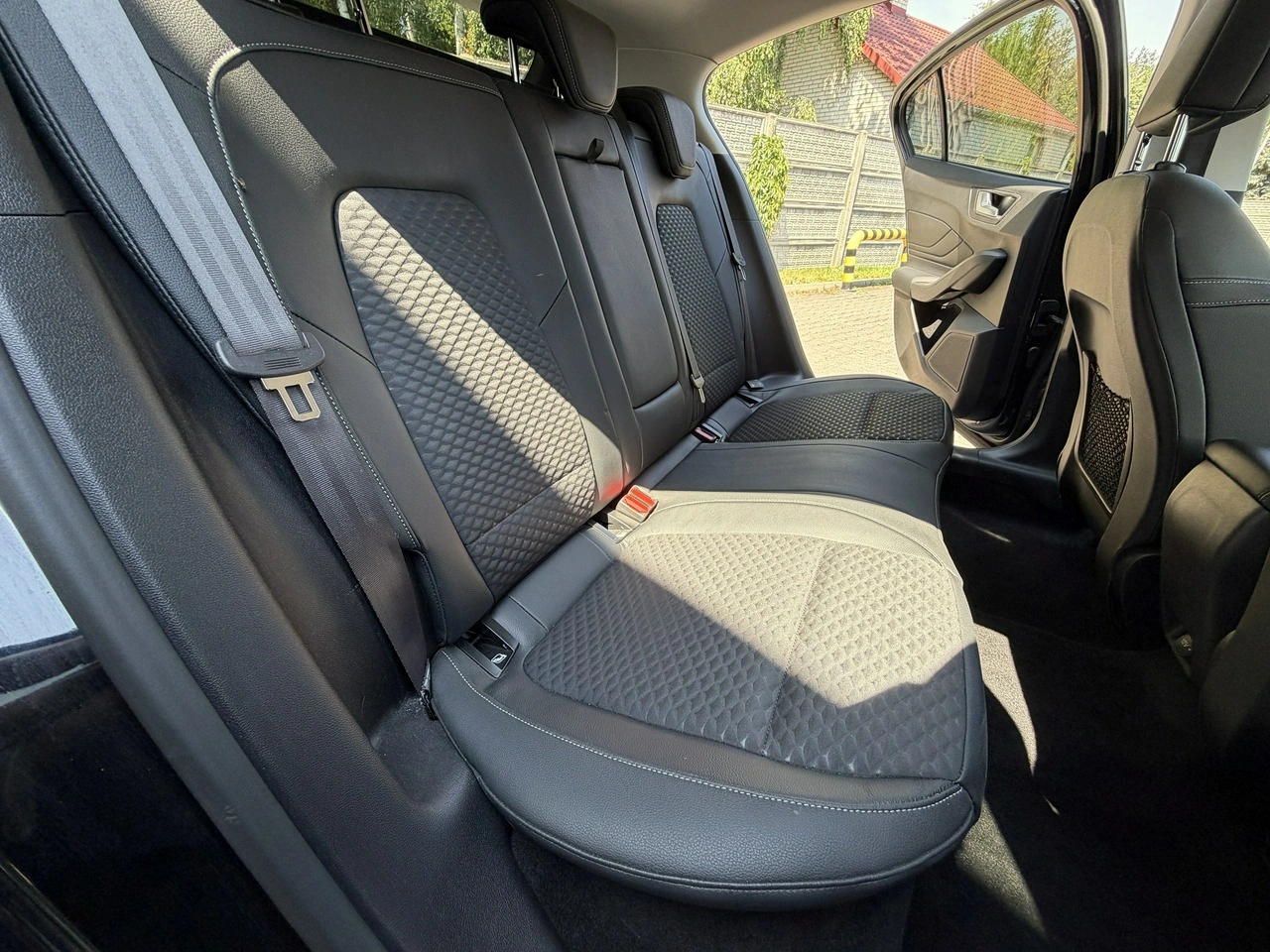 Ford Focus - Zdjęcie 11
