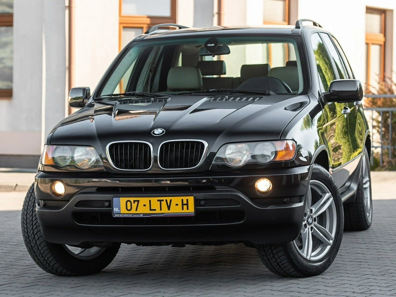 BMW X5 - Główne zdjęcie