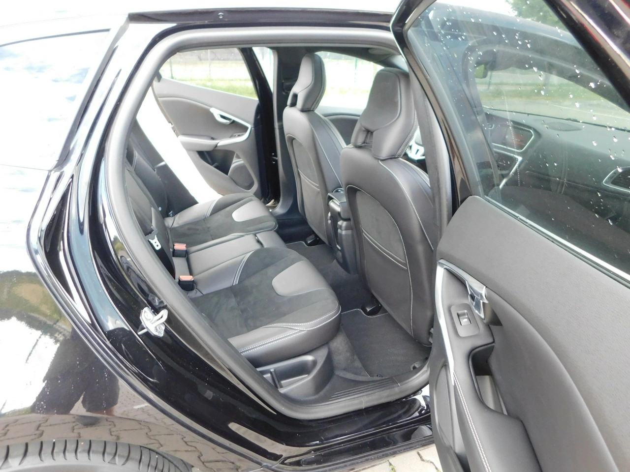 Volvo V40 - Zdjęcie 10