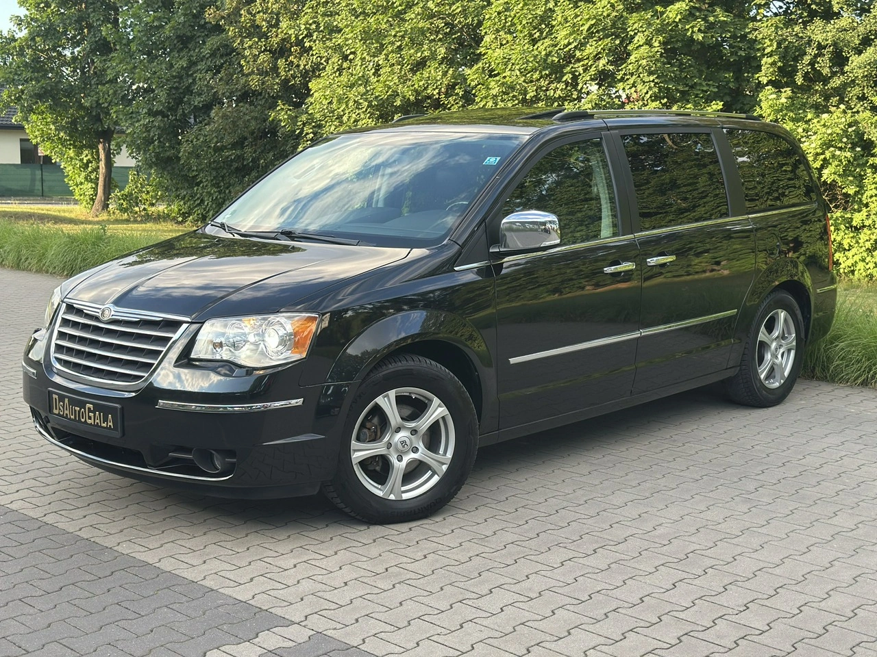 Chrysler Grand Voyager - Zdjęcie 1