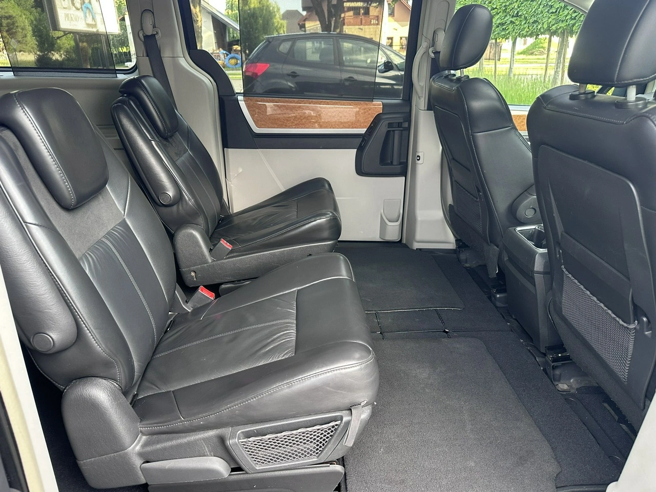 Chrysler Grand Voyager - Zdjęcie 22