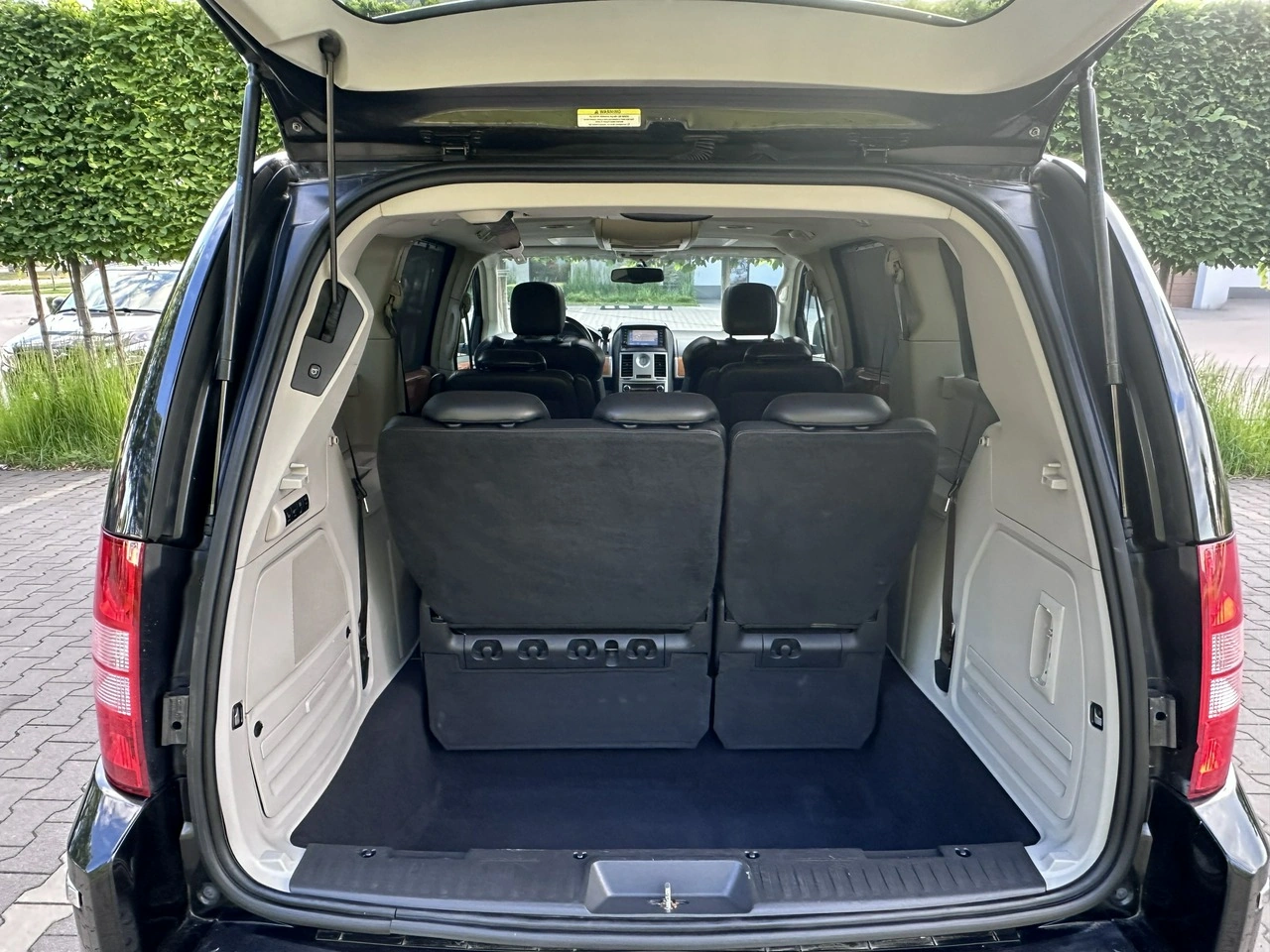 Chrysler Grand Voyager - Zdjęcie 28