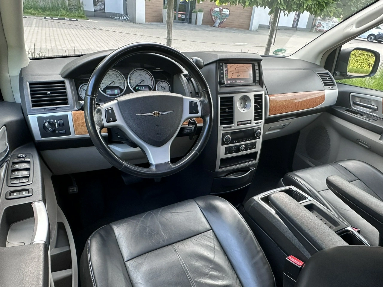 Chrysler Grand Voyager - Zdjęcie 29