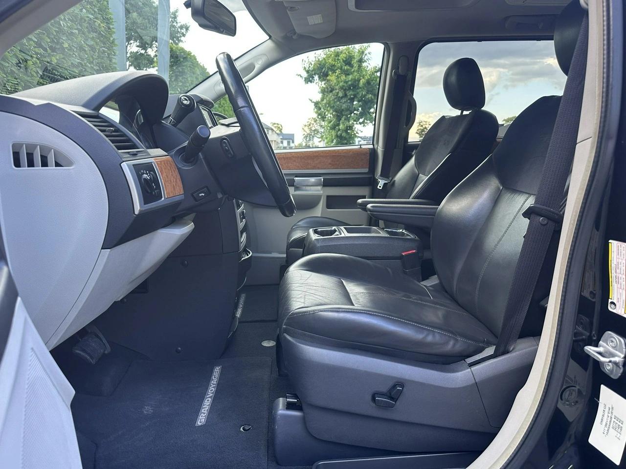 Chrysler Grand Voyager - Zdjęcie 36