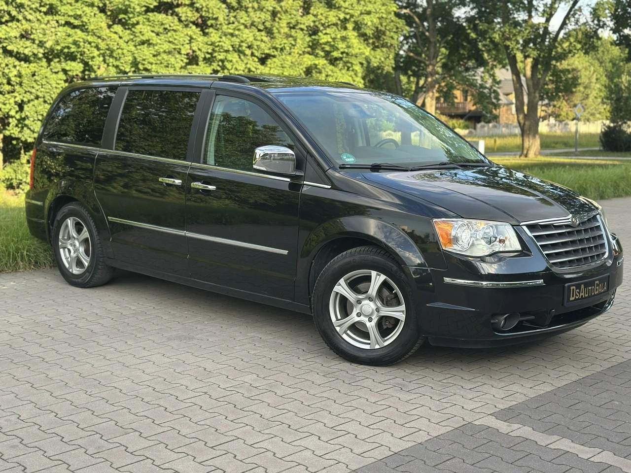 Chrysler Grand Voyager - Zdjęcie 4