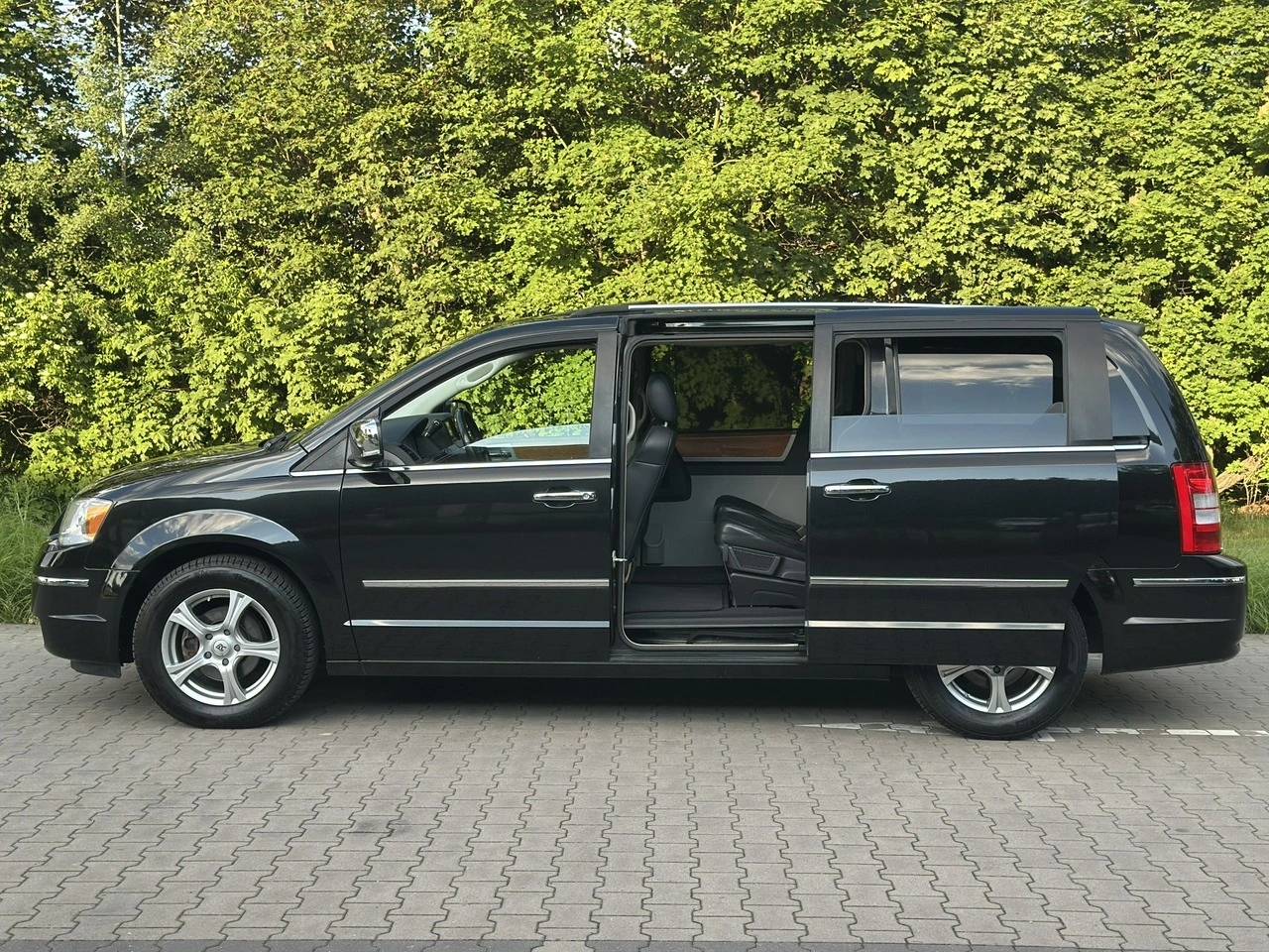 Chrysler Grand Voyager - Zdjęcie 8