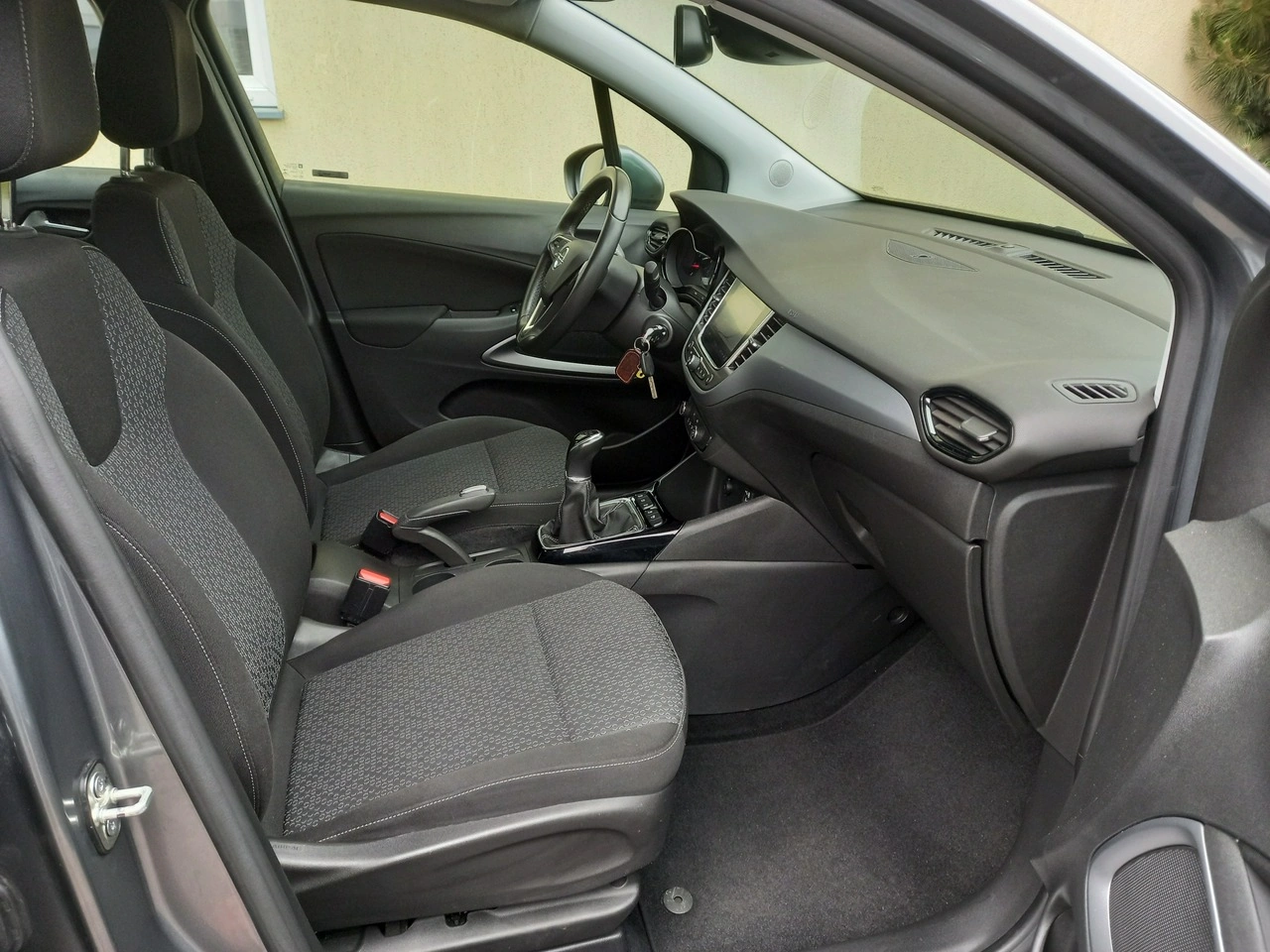 Opel Crossland X - Zdjęcie 21