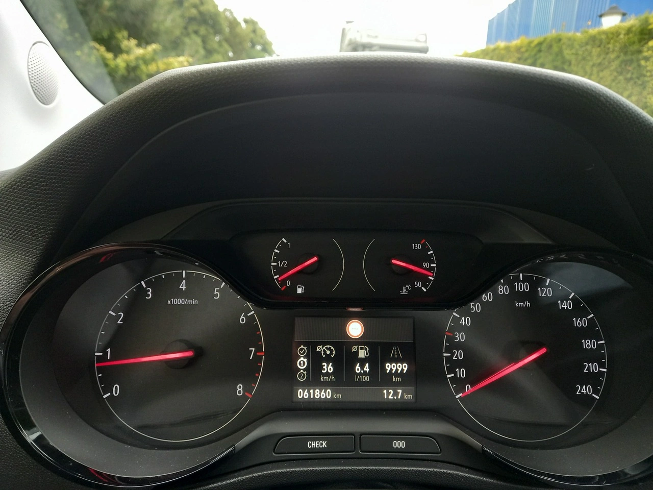 Opel Crossland X - Zdjęcie 28