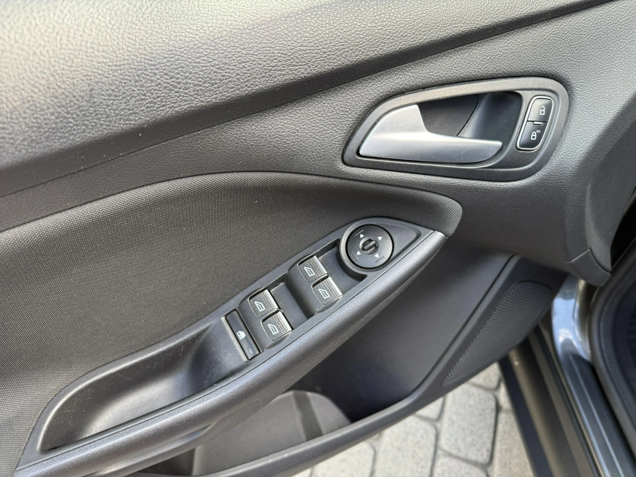Ford Focus - Zdjęcie 17