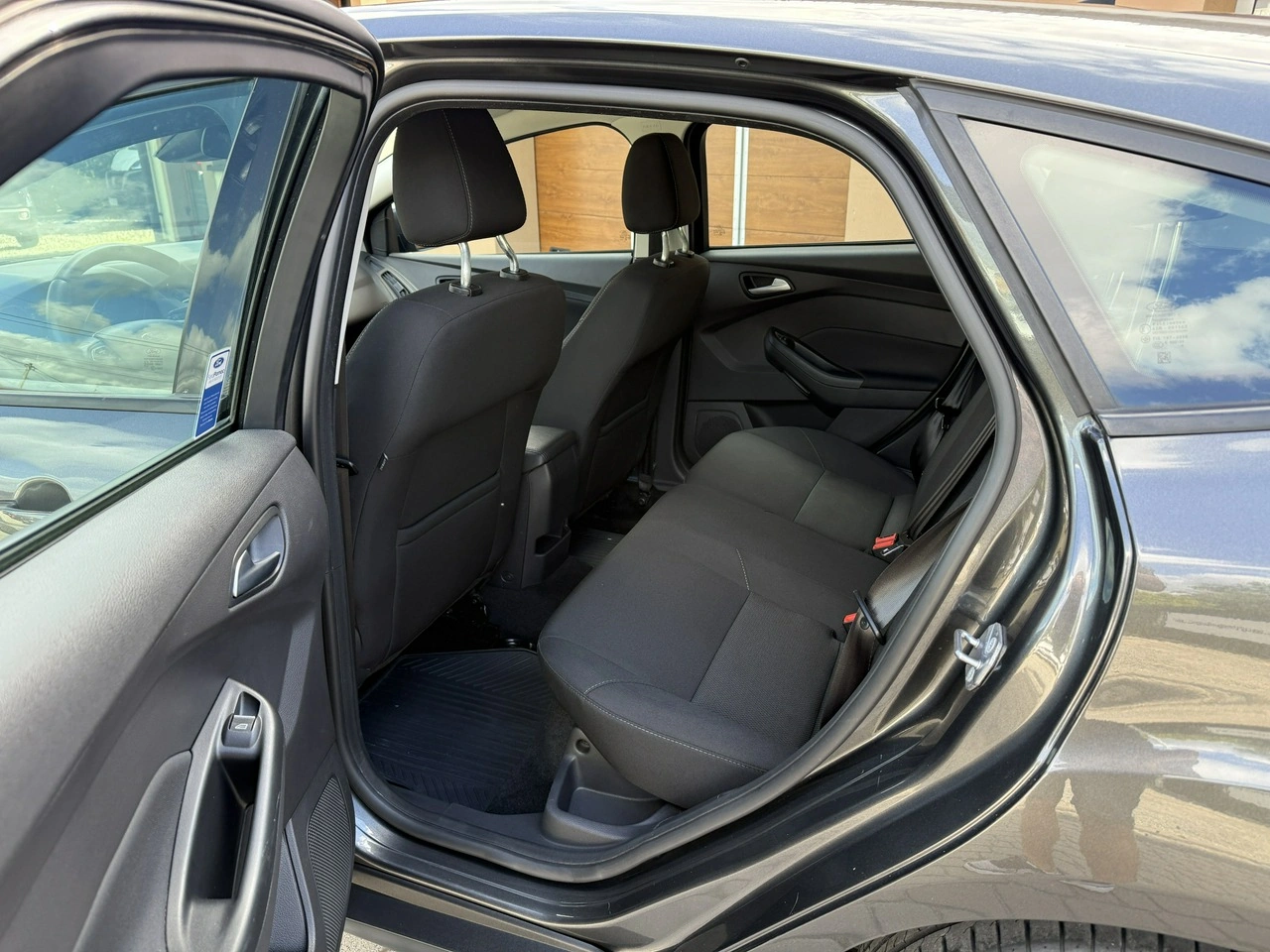 Ford Focus - Zdjęcie 22