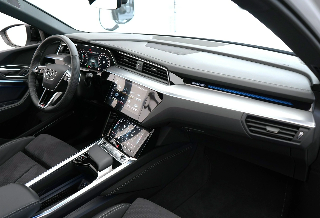 Audi Q8 - Zdjęcie 25