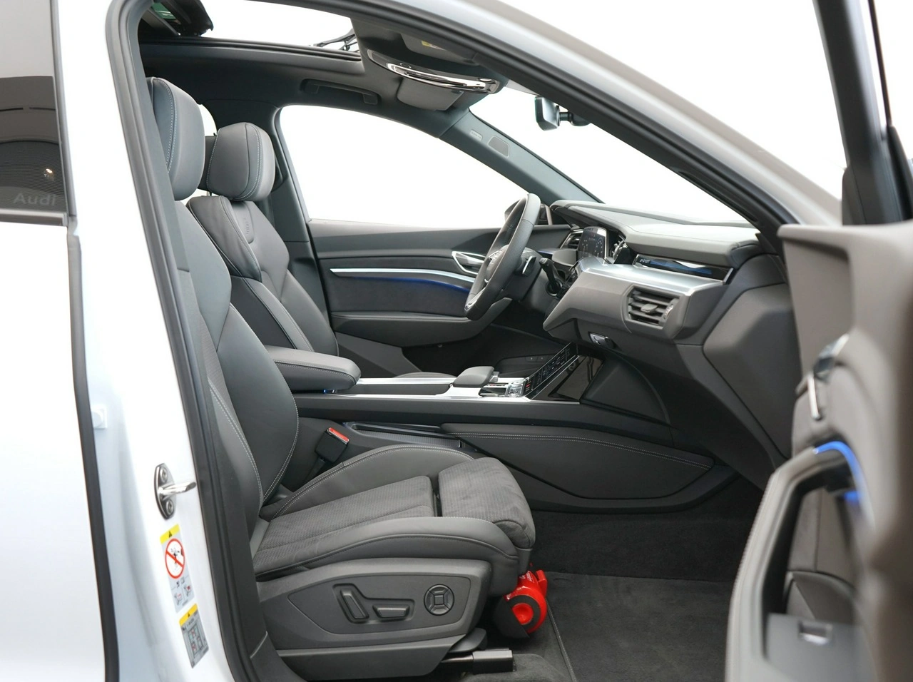 Audi Q8 - Zdjęcie 26