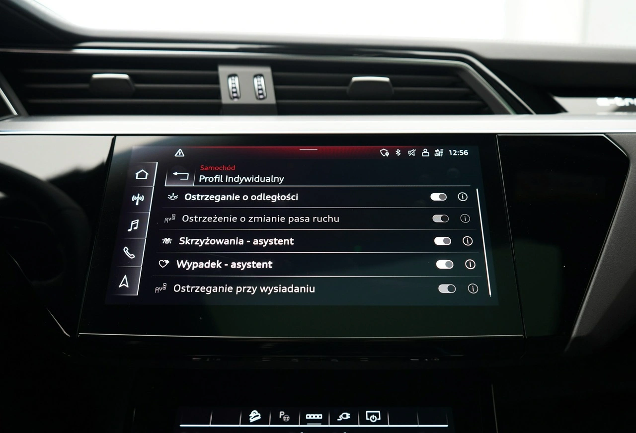 Audi Q8 - Zdjęcie 38