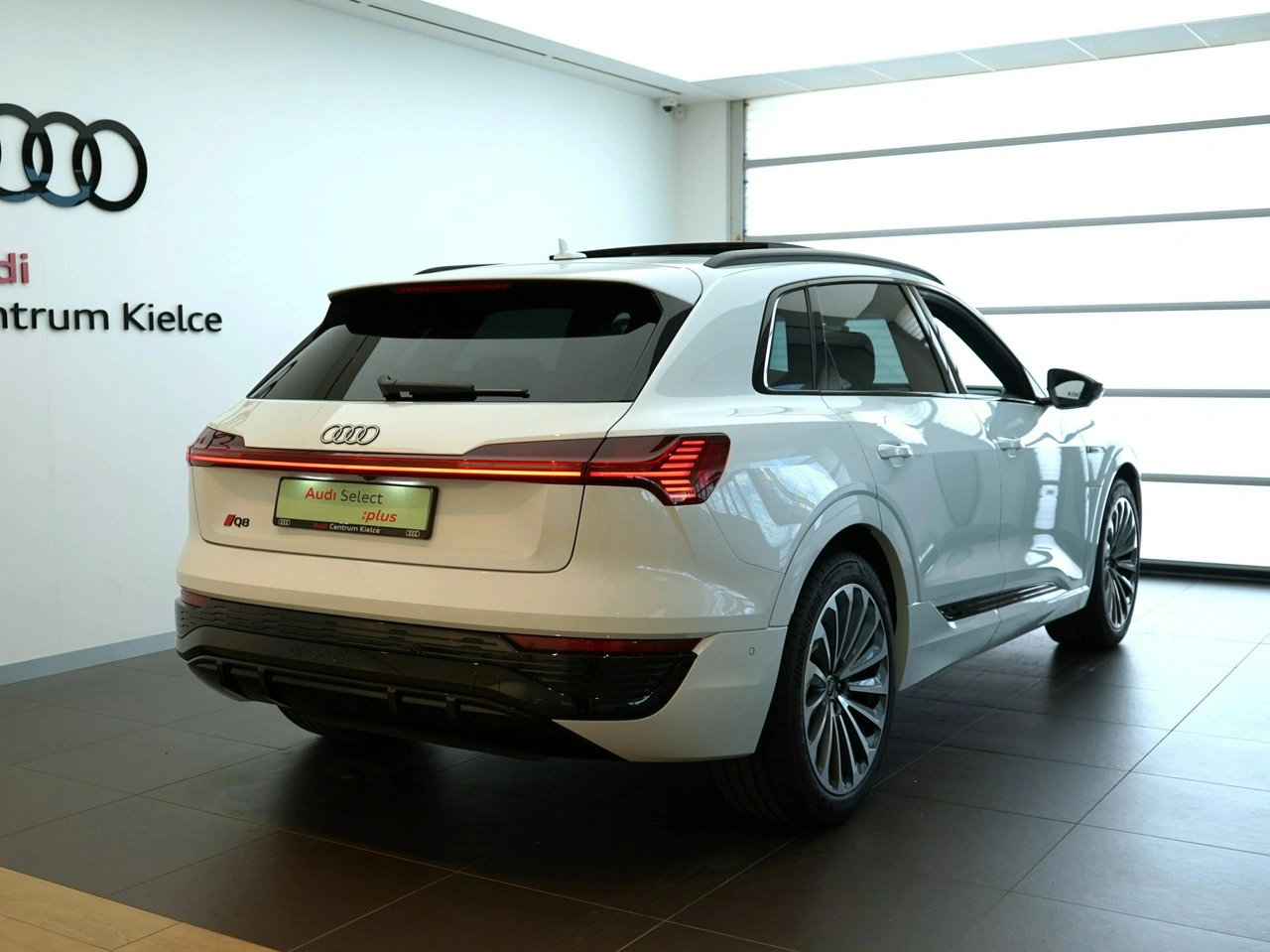 Audi Q8 - Zdjęcie 3