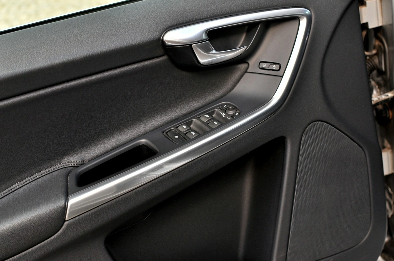 Volvo XC 60 - Zdjęcie 15