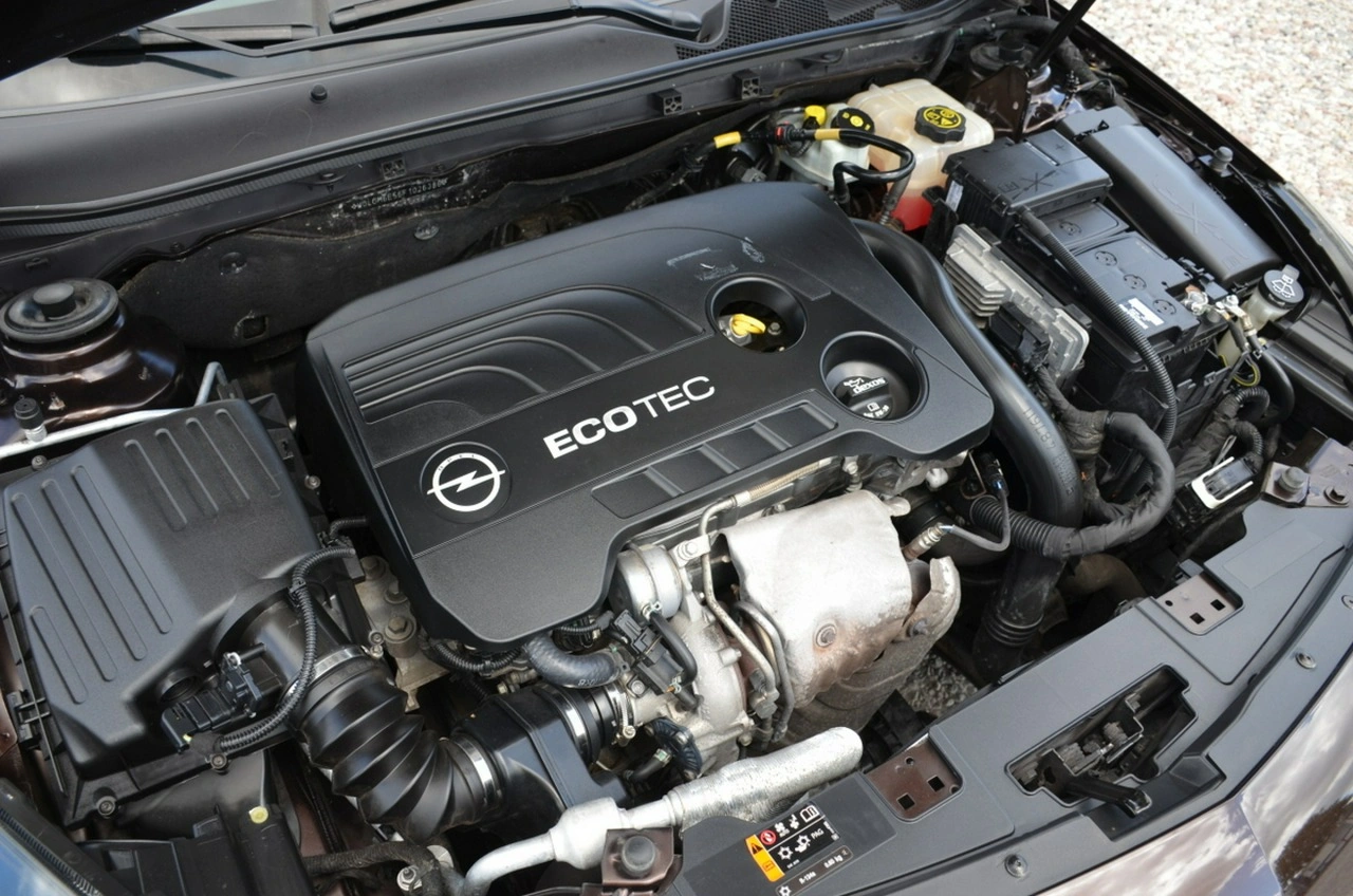 Opel Insignia - Zdjęcie 15