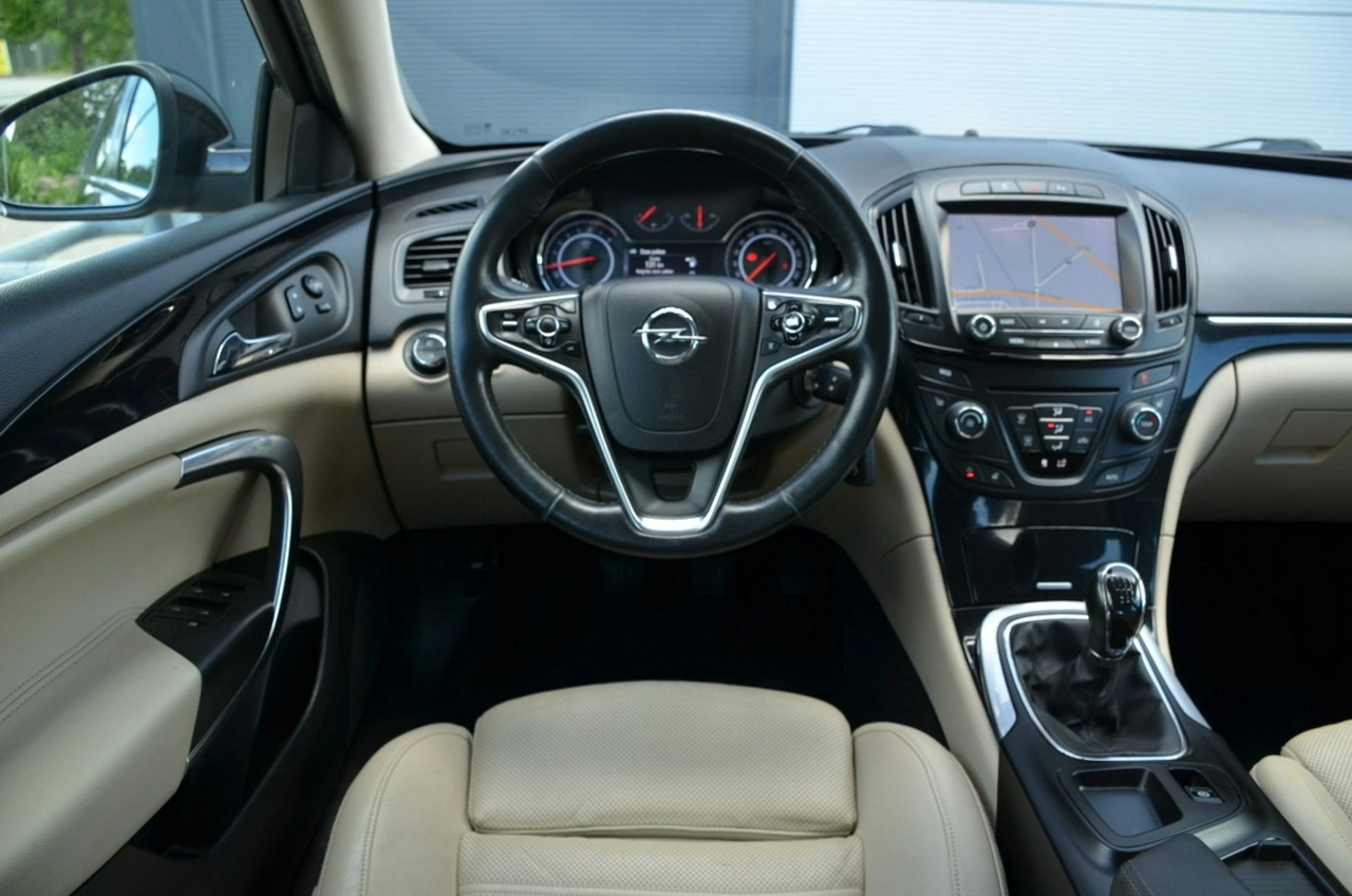 Opel Insignia - Zdjęcie 23