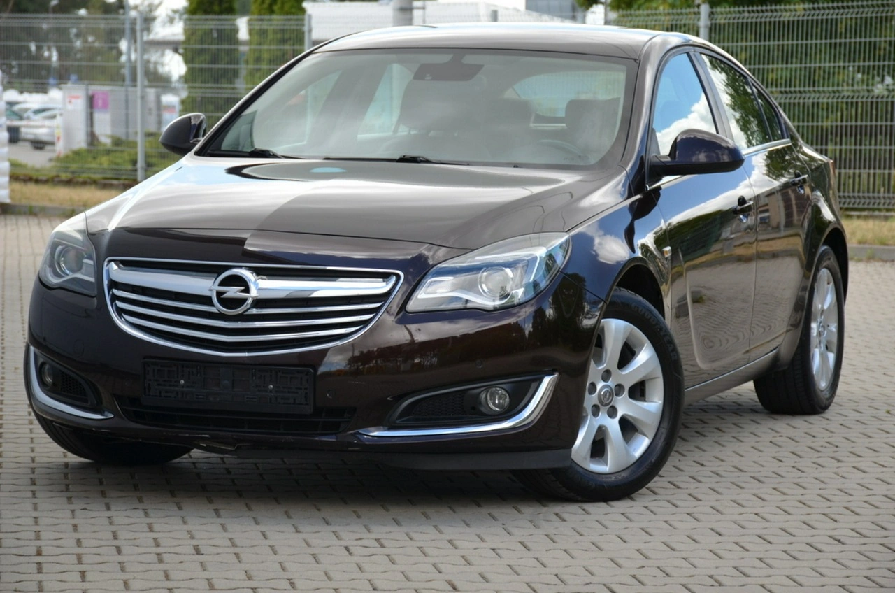 Opel Insignia - Główne zdjęcie