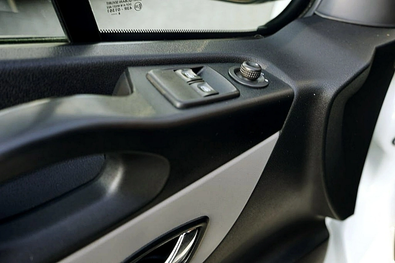 Renault Trafic - Zdjęcie 9