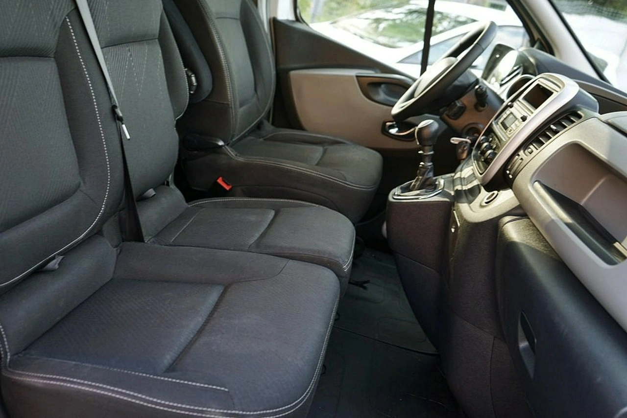 Renault Trafic - Zdjęcie 14