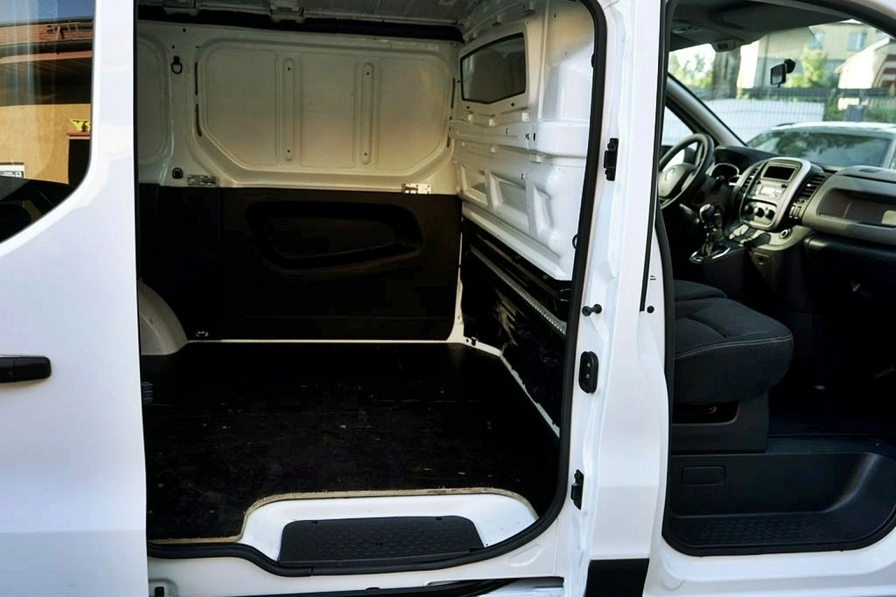 Renault Trafic - Zdjęcie 19