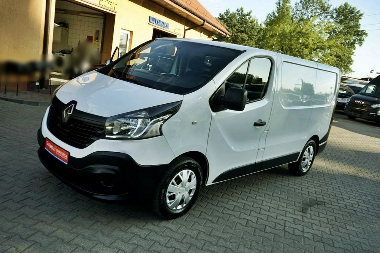 Renault Trafic - Zdjęcie 2