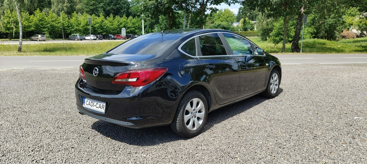 Opel Astra - Zdjęcie 3