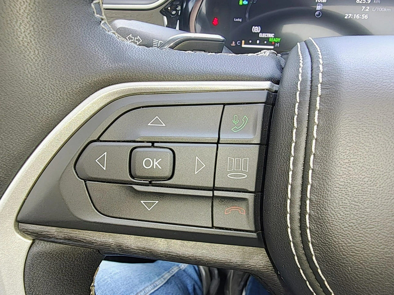 Jeep Grand Cherokee - Zdjęcie 10