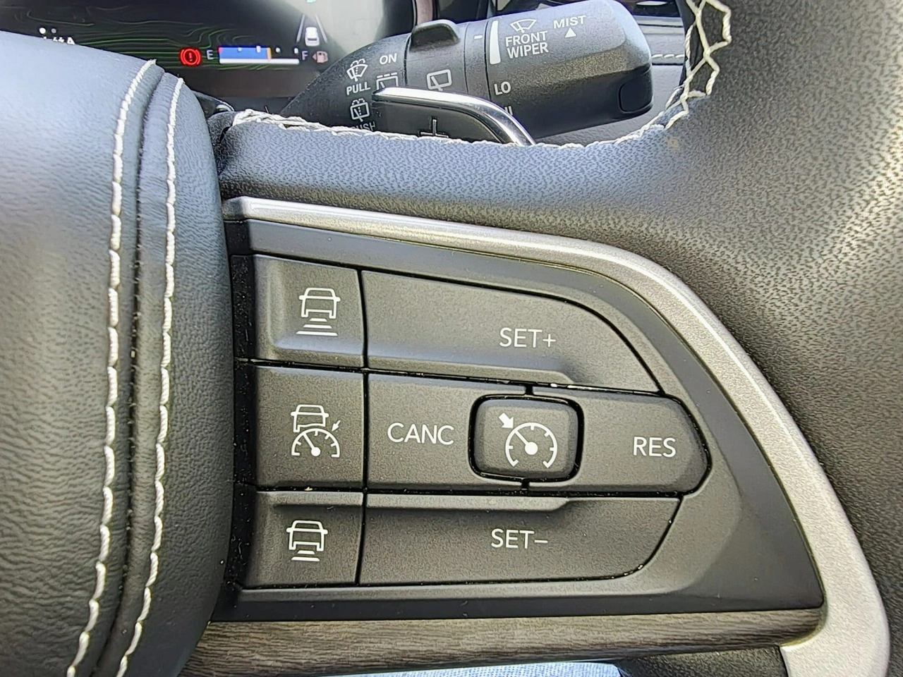 Jeep Grand Cherokee - Zdjęcie 11