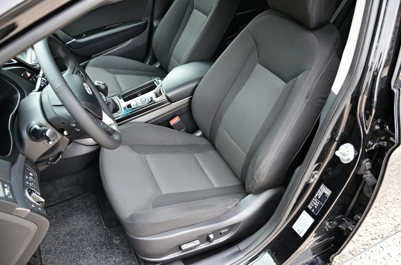 Hyundai i40 - Zdjęcie 32