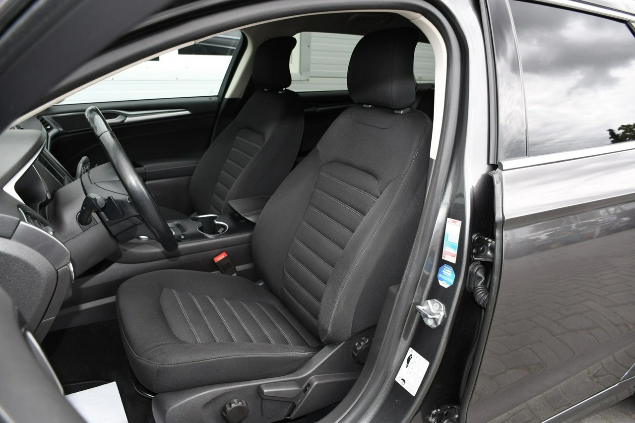 Ford Mondeo - Zdjęcie 18
