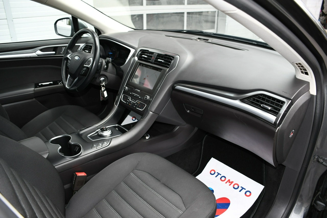 Ford Mondeo - Zdjęcie 25