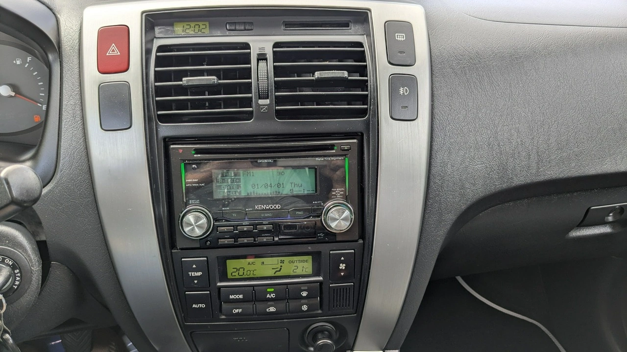 Hyundai Tucson - Zdjęcie 27