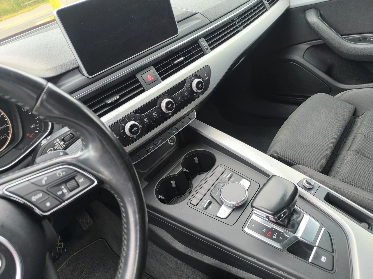 Audi A4 - Zdjęcie 14