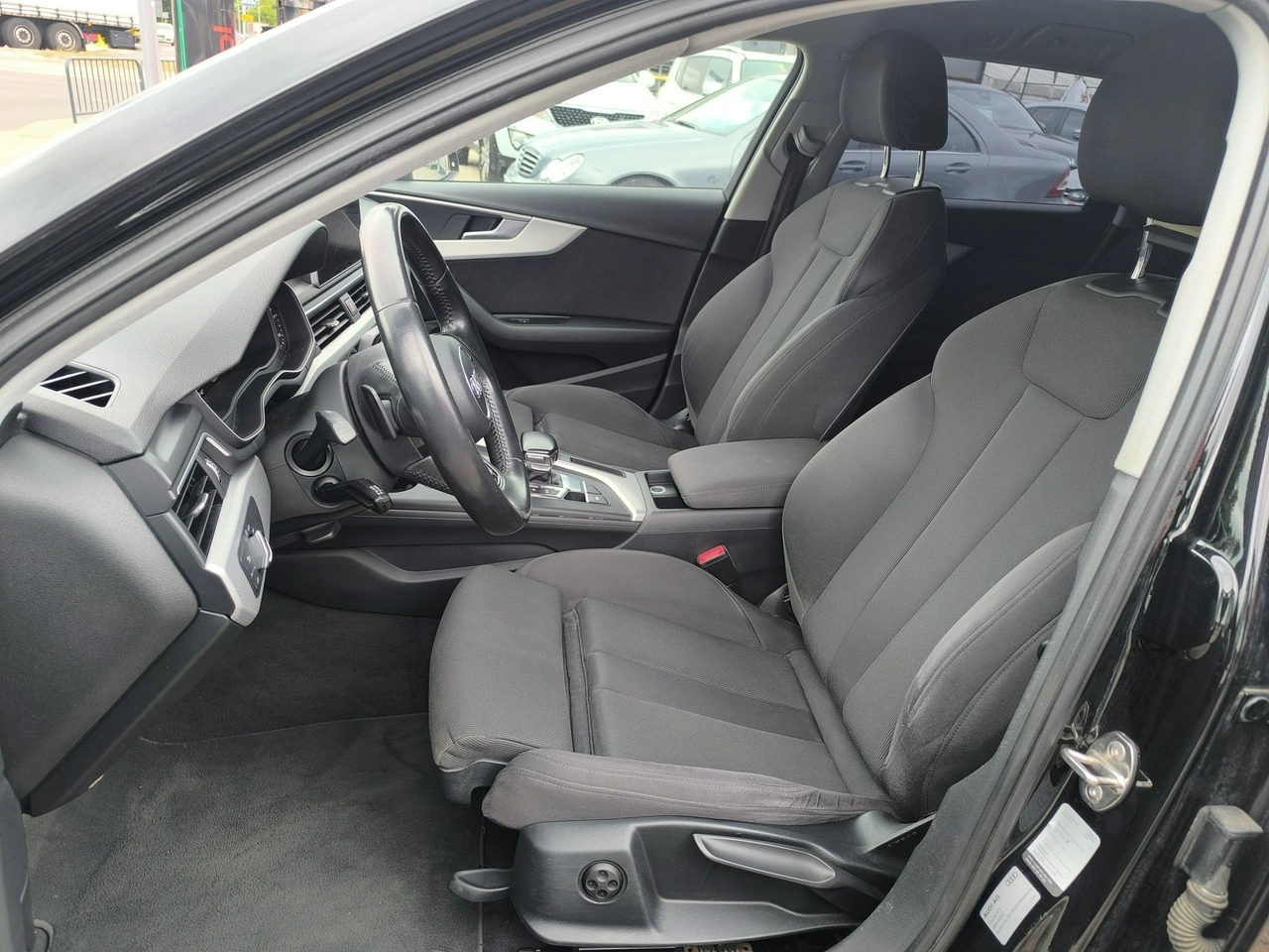 Audi A4 - Zdjęcie 18